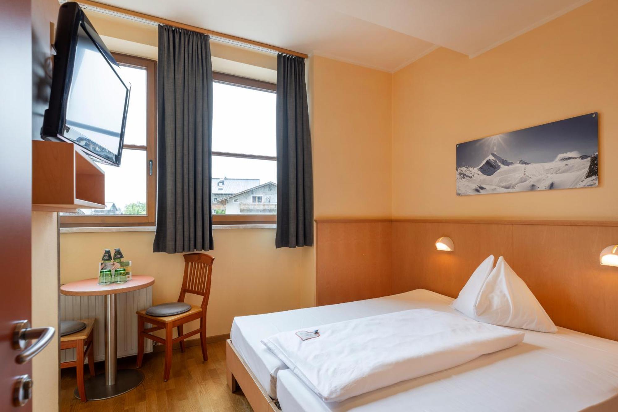 Jufa Hotel Kaprun - Summercard Included Экстерьер фото